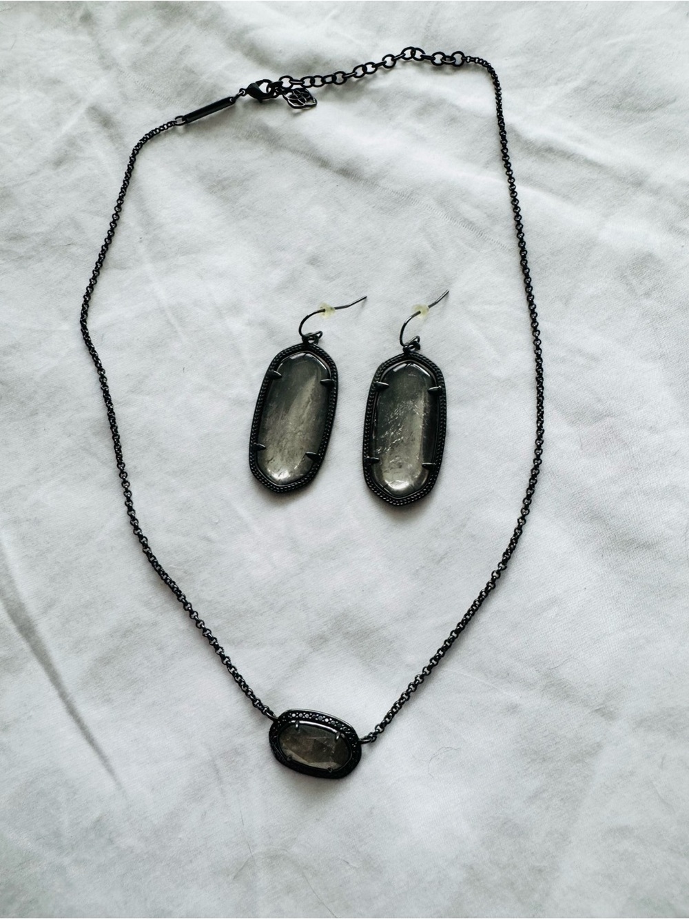 Kendra Scott Gunmetal Gray Stone Pendant Necklace and Earrings